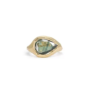 18K Signet Ring in Green Sapphire - Pear