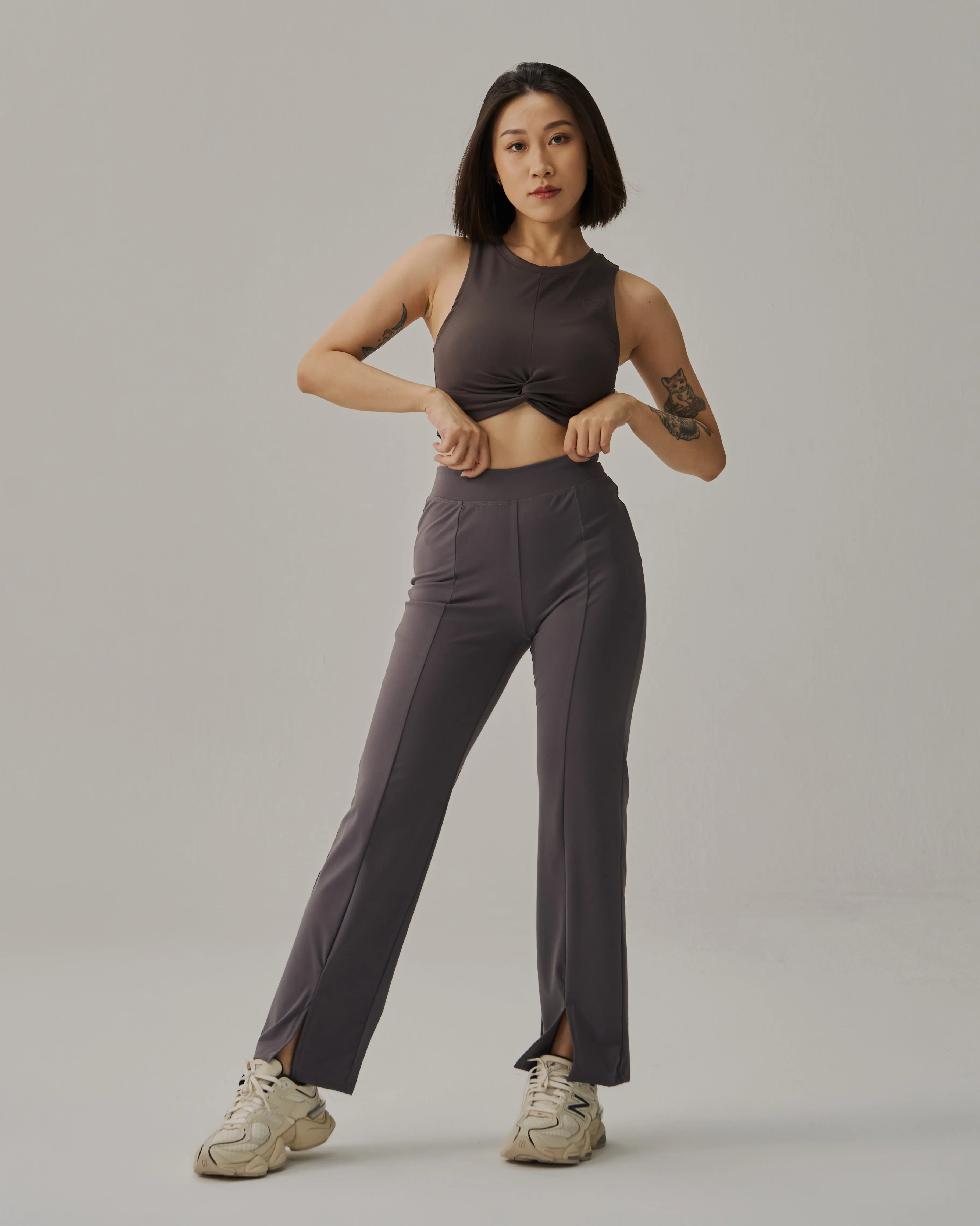 Adapt Twist Hem Crop Tank