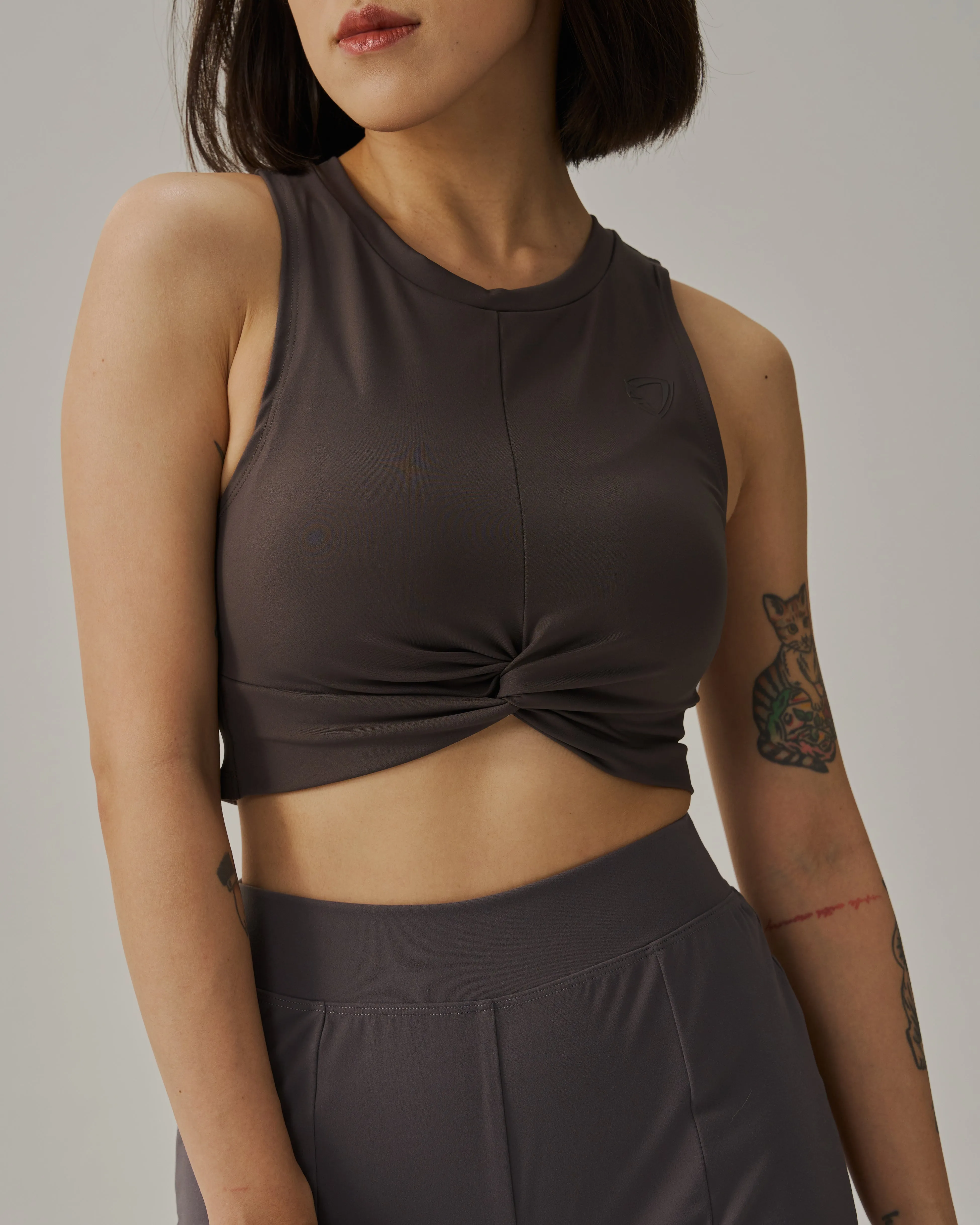 Adapt Twist Hem Crop Tank