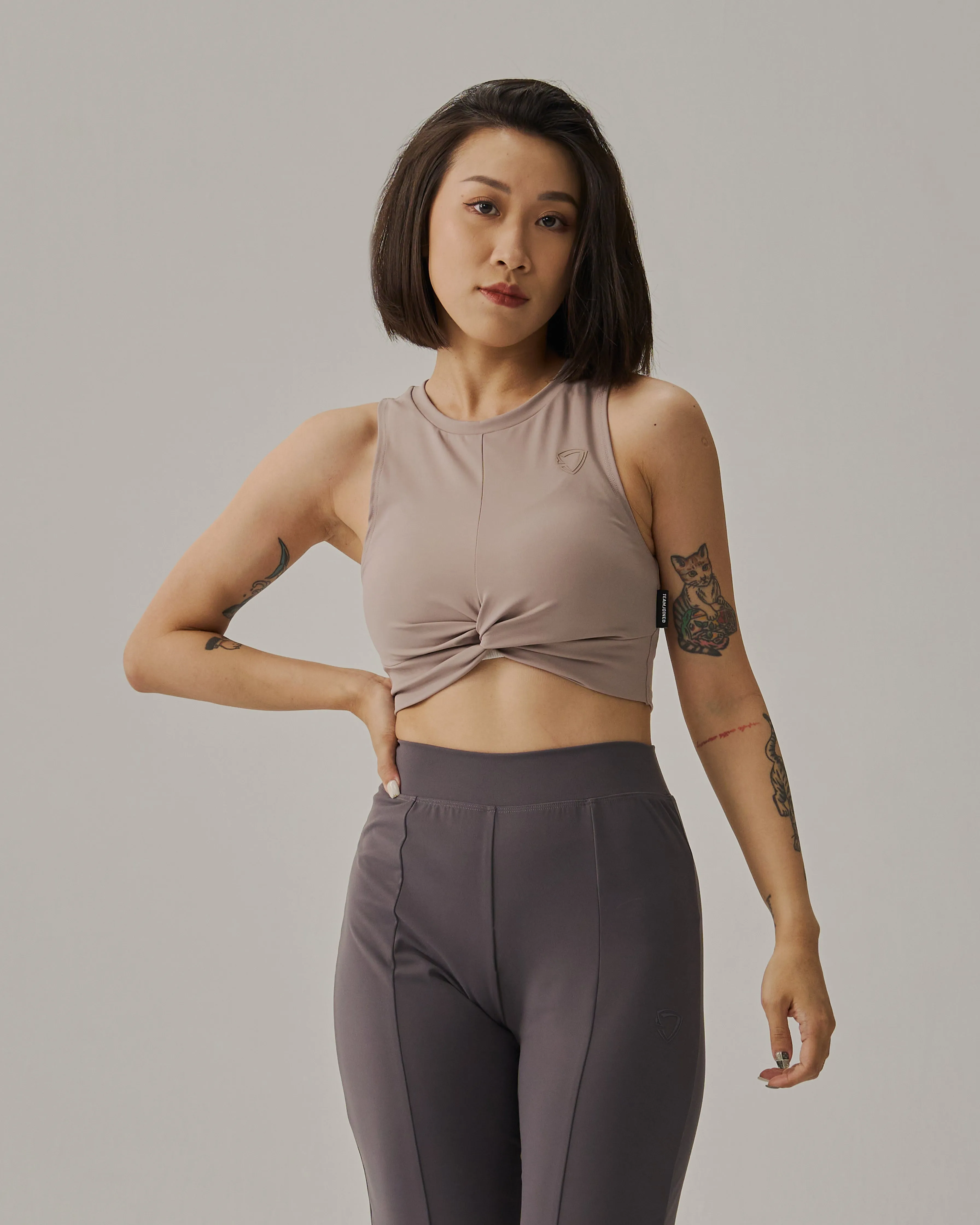 Adapt Twist Hem Crop Tank