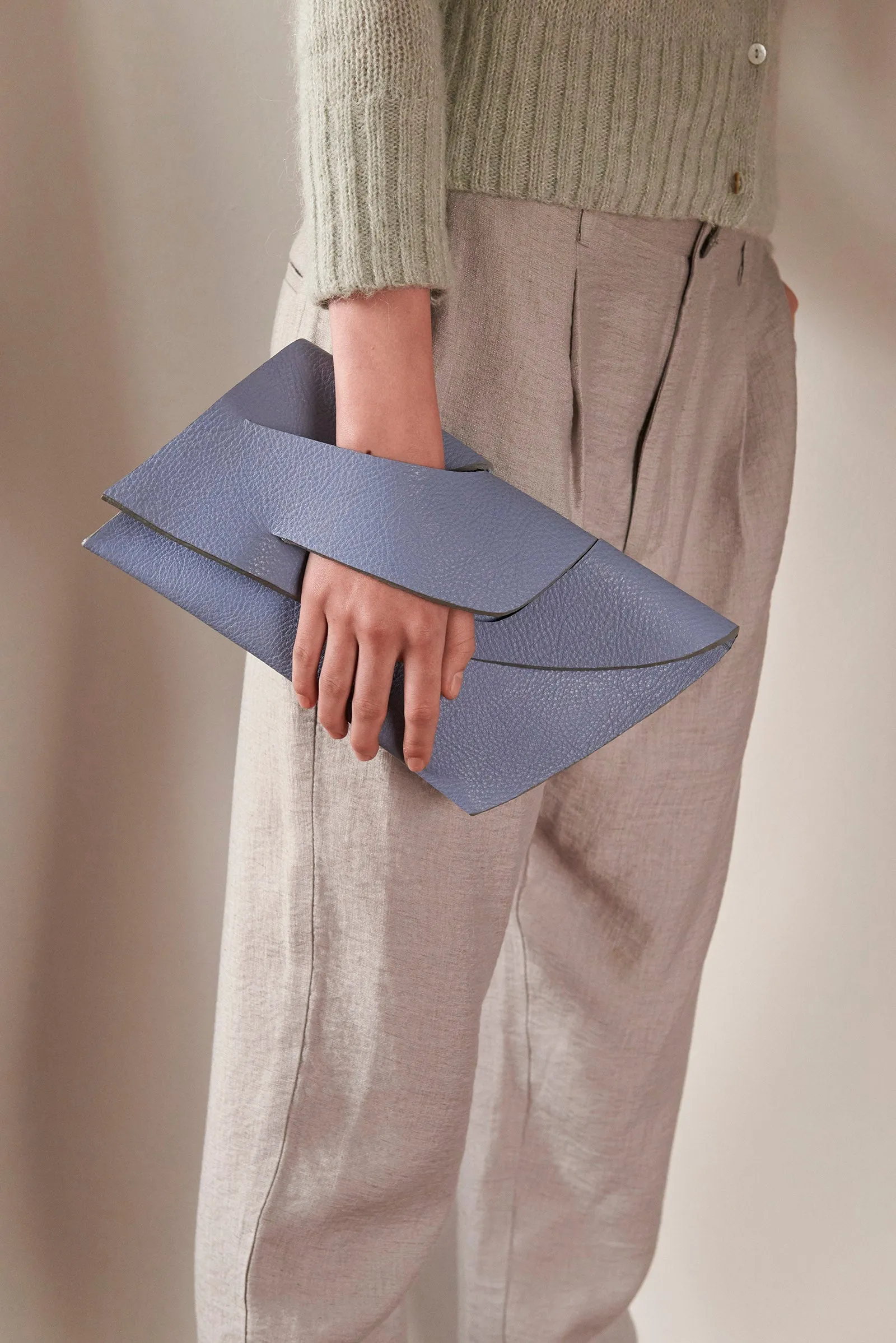 Balance Clutch - Cornflower Blue