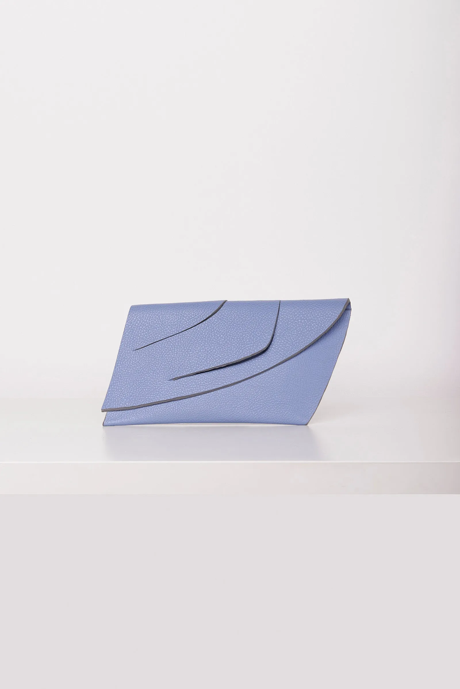 Balance Clutch - Cornflower Blue