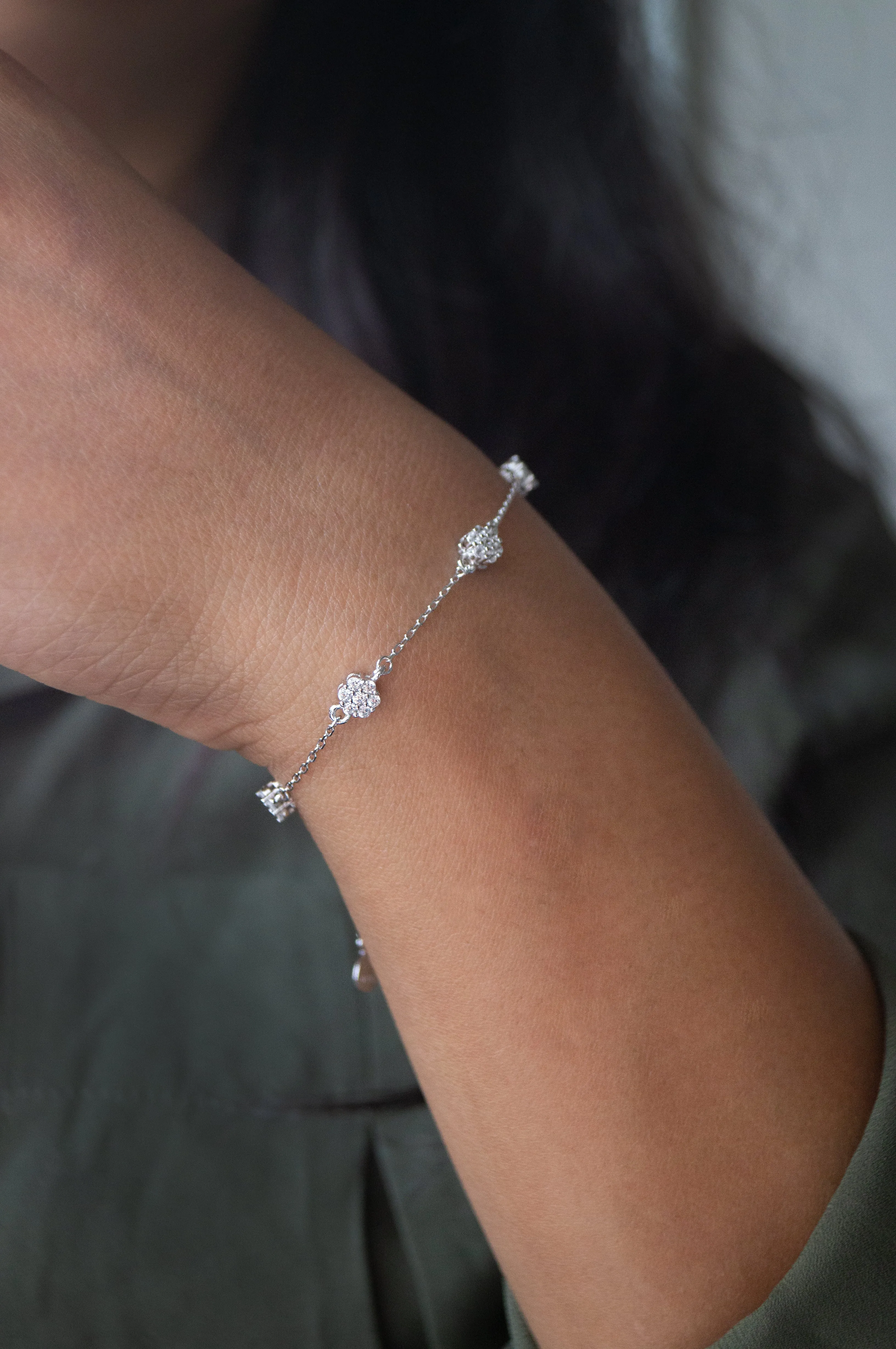 Cluster Flower Sterling Silver Chain Bracelet