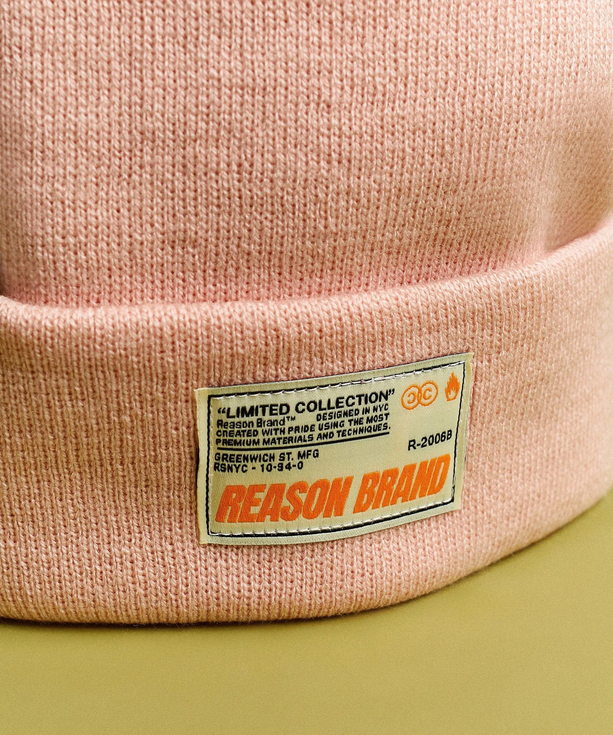 Jonah Ribbed Knit Basic Beanie With Label - Light Pink