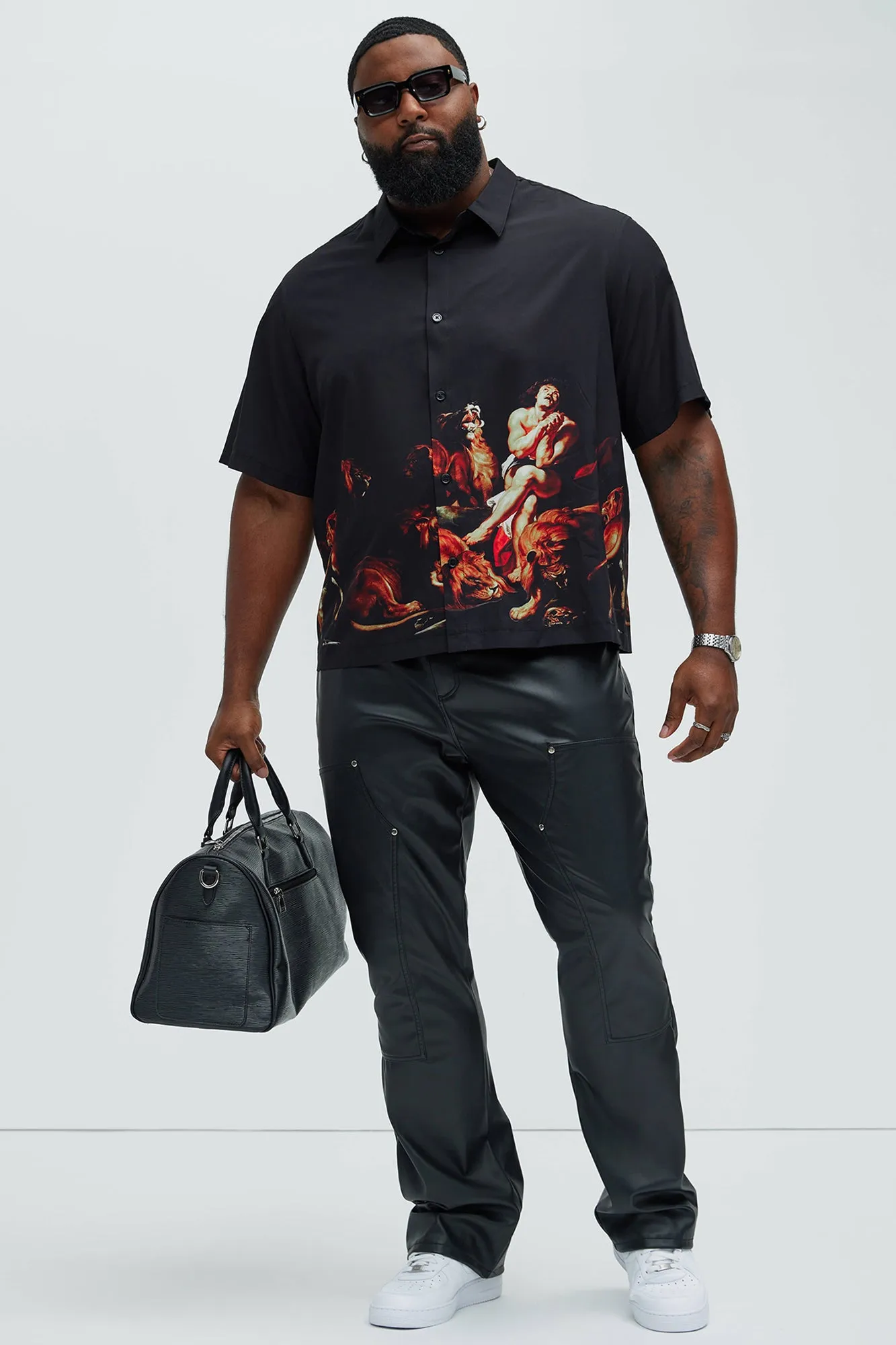 Lions Den Shirt - Black