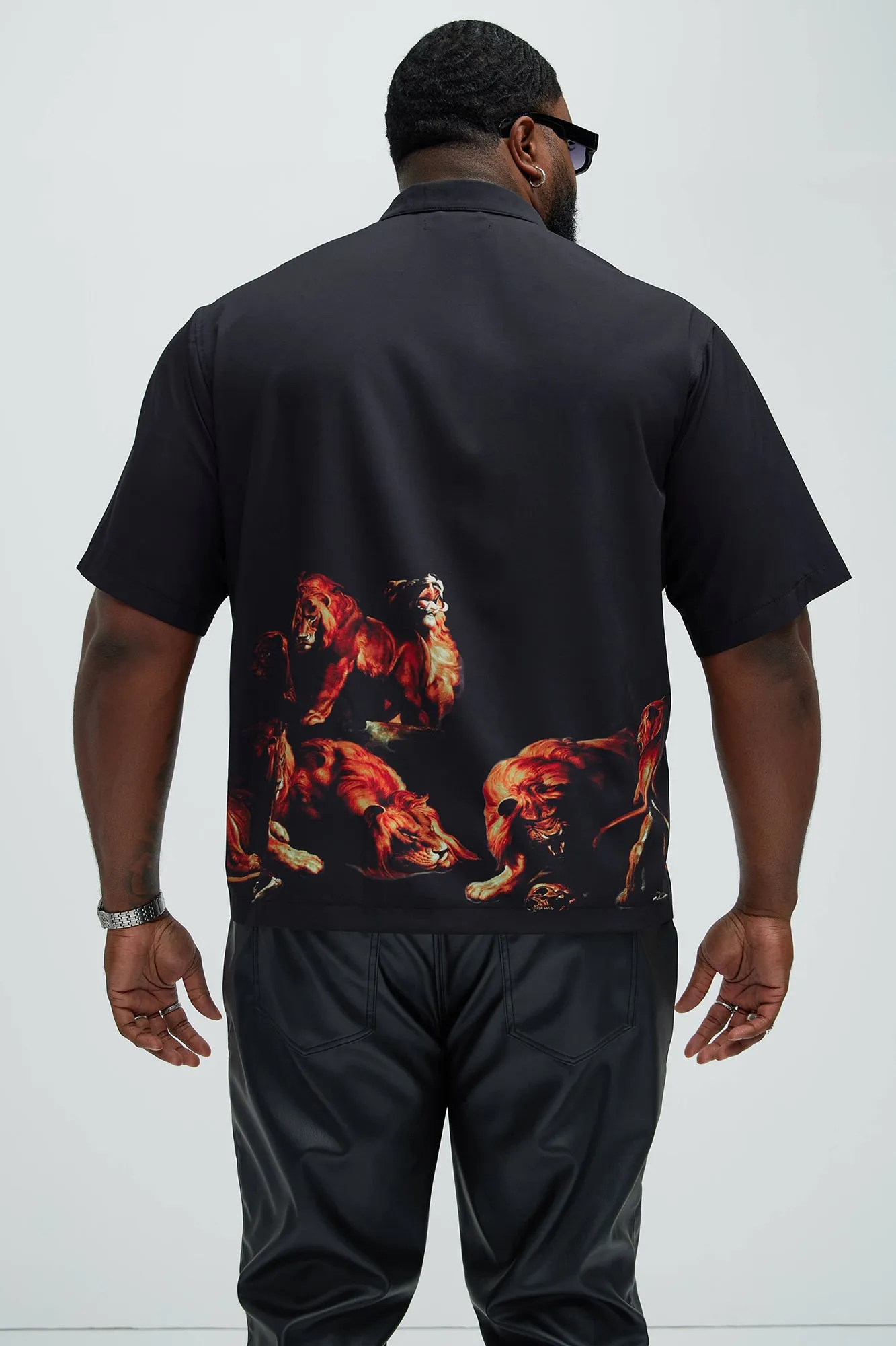 Lions Den Shirt - Black