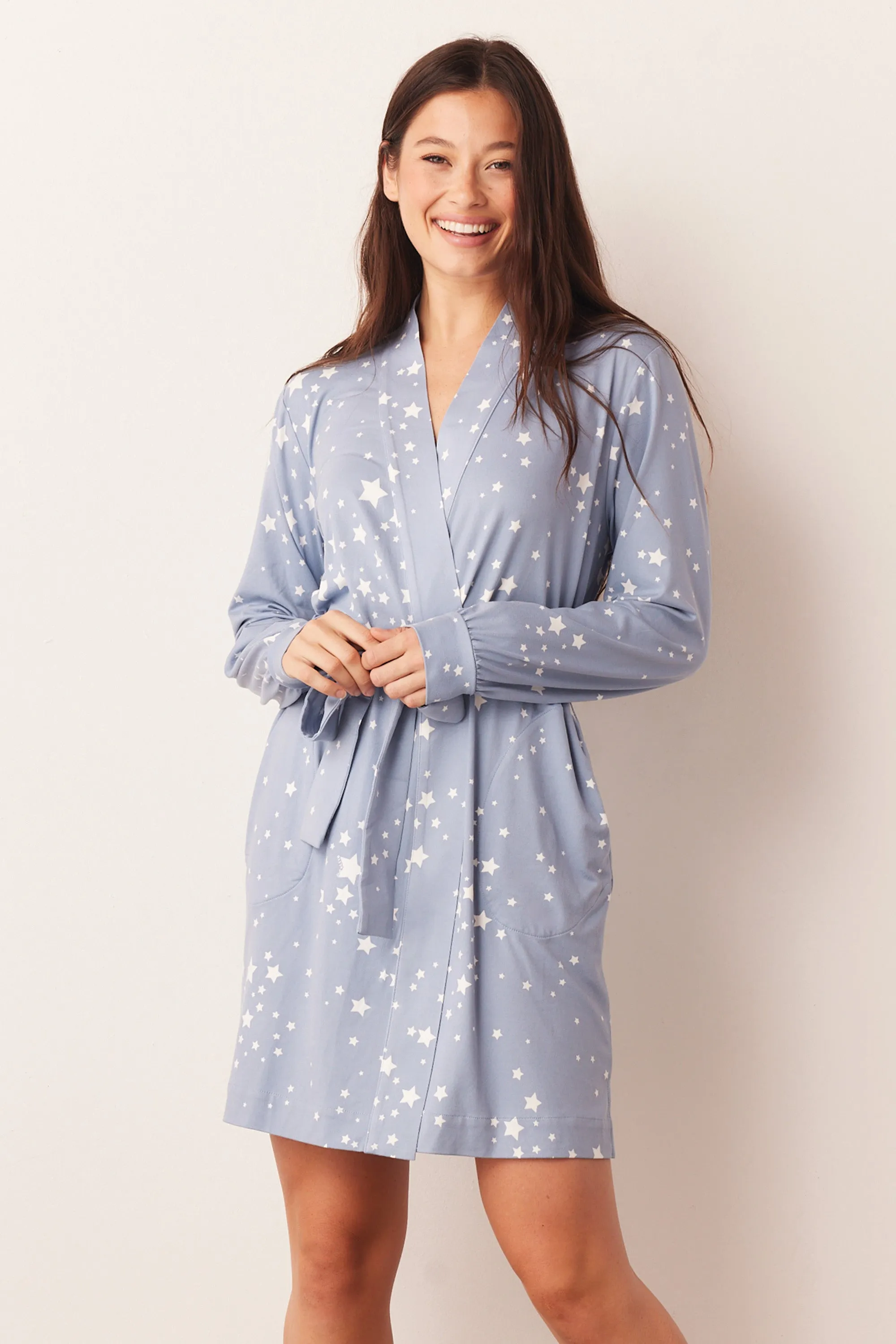 Quinn Banded Short Robe | Light Blue Stars