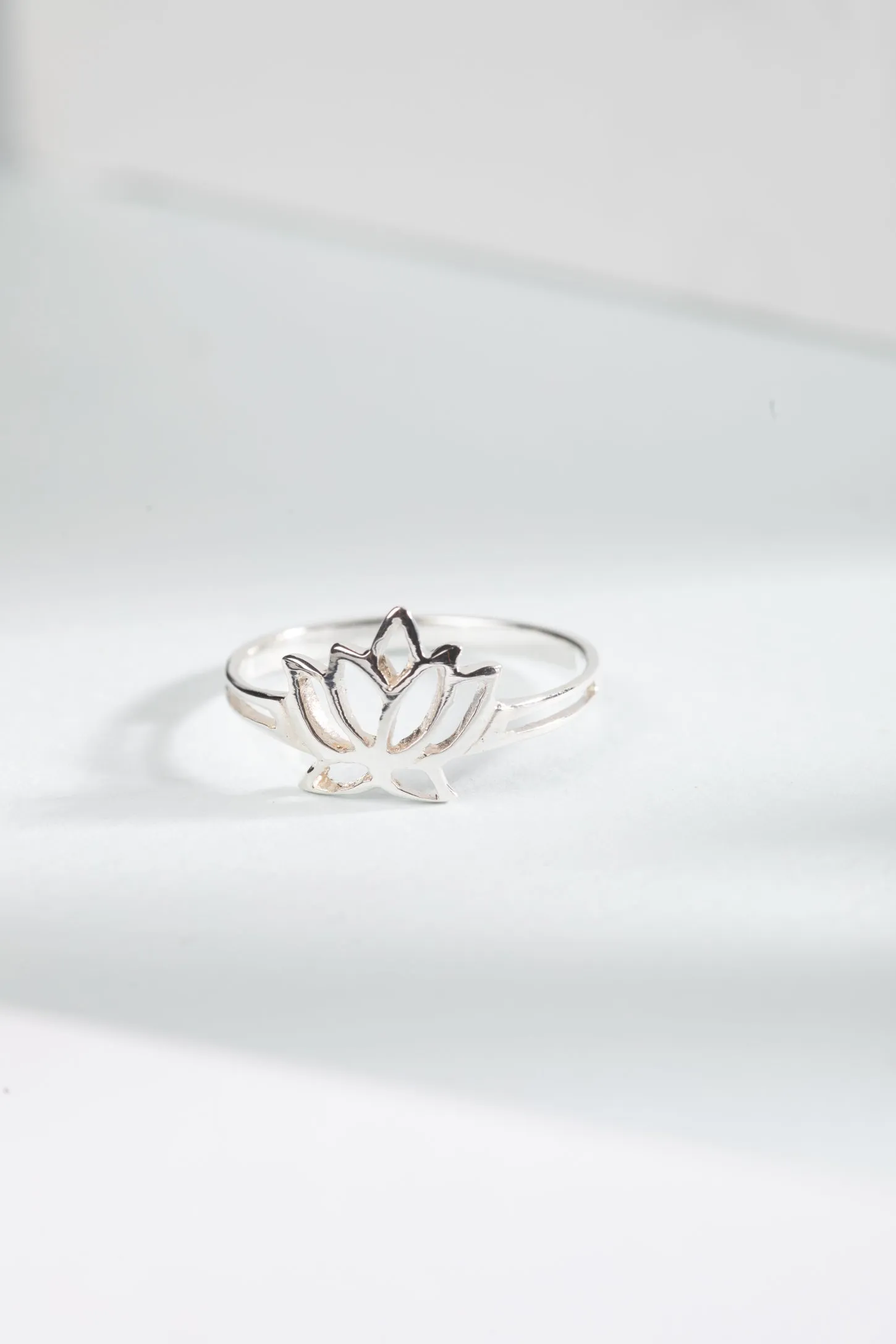 Sterling Lotus Outline Ring