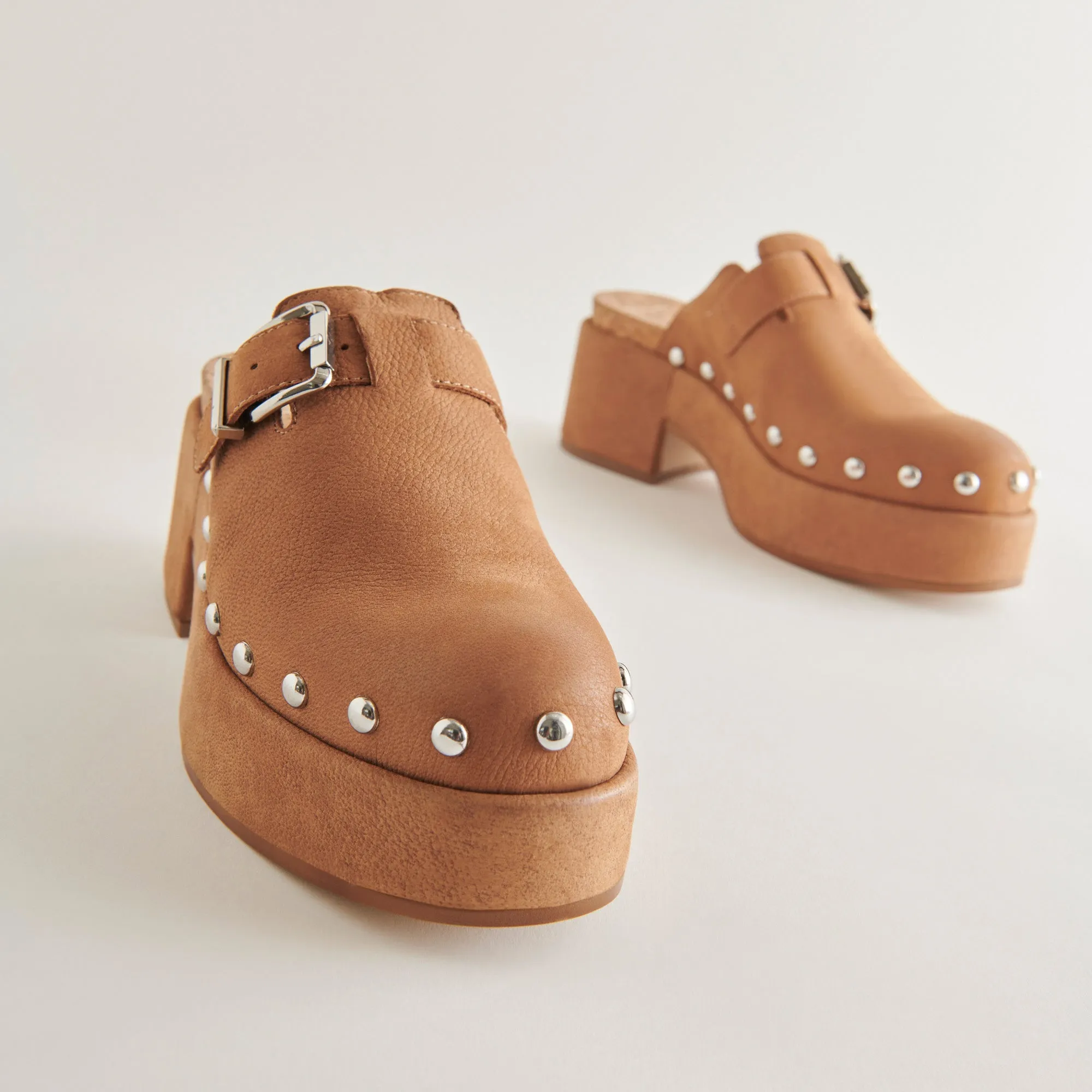 YEVAN CLOGS PRALINE NUBUCK - re:vita